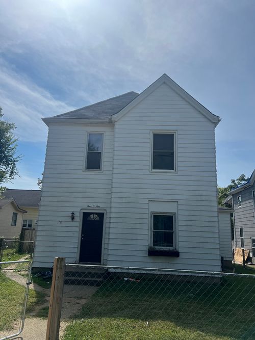 409 Douglas St, Bloomington, IL, 61701-8444 | Card Image