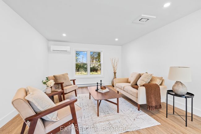 412 Bloomfield Main St, House other with 4 bedrooms, 1 bathrooms and 4 parking in Bloomfield ON | Image 13