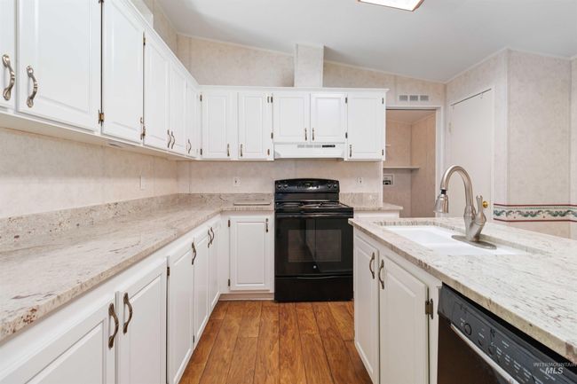 TRLR-57 - 9390 W Ustick Rd, Home with 3 bedrooms, 2 bathrooms and 2 parking in Boise ID | Image 7