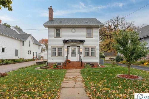 805 Baker Ave, Mankato, MN, 56001-2506 | Card Image
