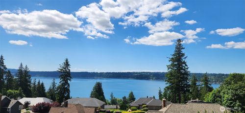 535 208th Ave Ne, Sammamish, WA, 98074-6919 | Card Image