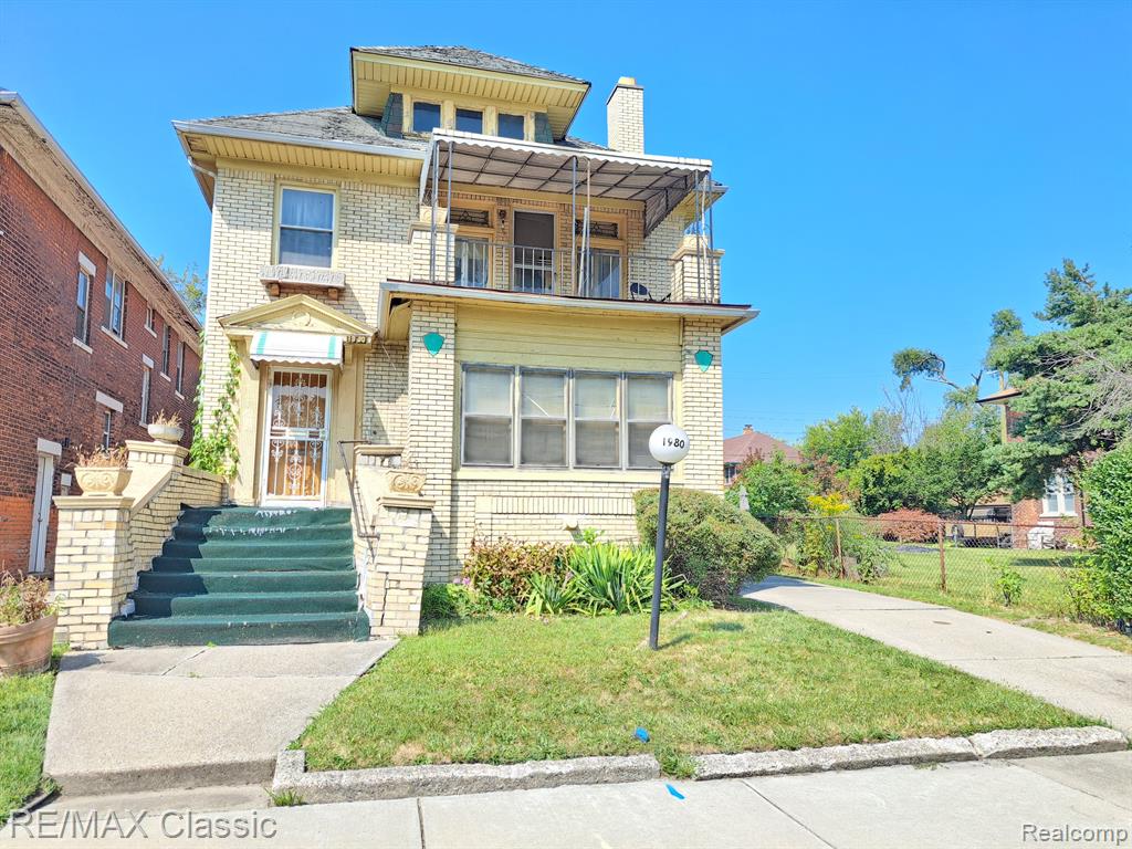 Hazelwood St, Detroit, MI 48206