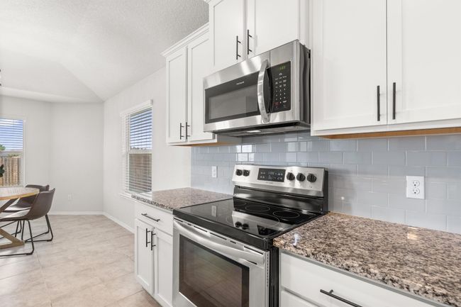 609 Ibis Falls Loop, House other with 3 bedrooms, 2 bathrooms and 4 parking in Jarrell TX | Image 12