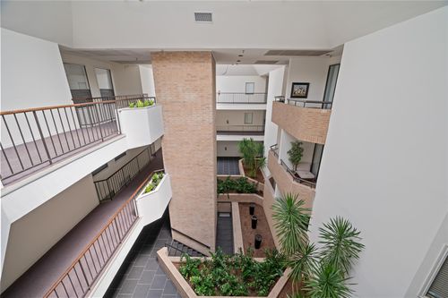312-5200 Weslayan St, Houston, TX, 77005-1094 | Card Image