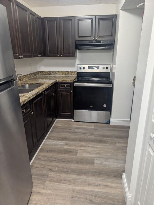 apt-201-5820 Nw 17th Pl, Sunrise, FL, 33313-6910 | Card Image