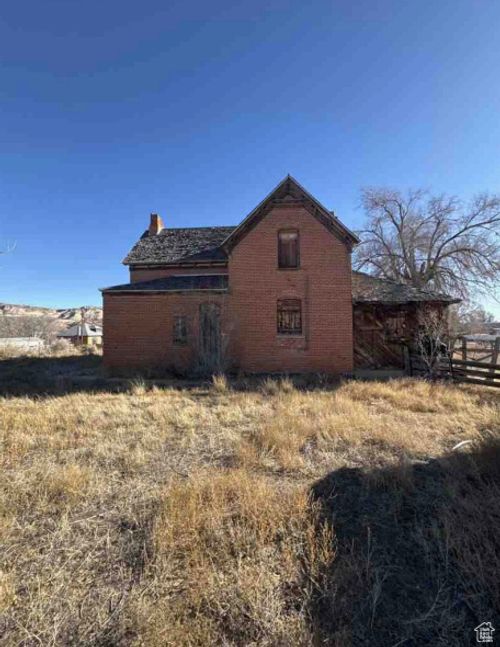 20 S 200 W, Escalante, UT, 84726-7843 | Card Image