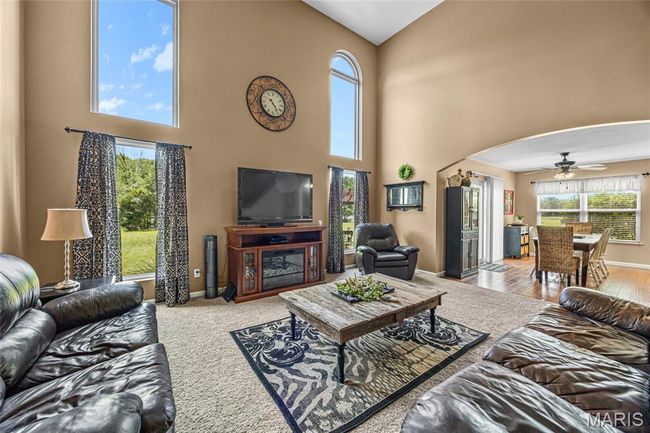 8525 Sagamore Dr, House other with 3 bedrooms, 4 bathrooms and 3 parking in Cedar Hill MO | Image 7