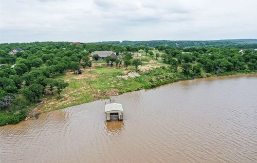 133 Sunset Bay Pointe Ct, Chico, TX, 76431-2070 | Card Image