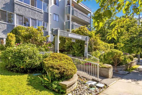 204-1050 Park Blvd, Victoria, BC, V8V2T4 | Card Image