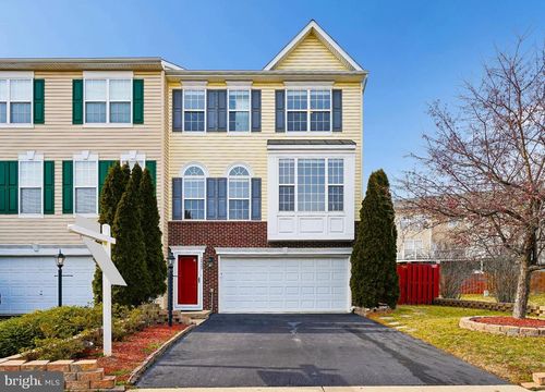 2433 Battery Hill Cir, WOODBRIDGE, VA, 22191-6515 | Card Image