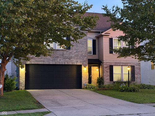 7821 Edgemanor Ct, Indianapolis, IN, 46239-8936 | Card Image
