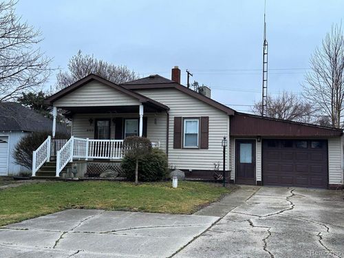 260 Michigan St, Kinde, MI, 48445-9642 | Card Image