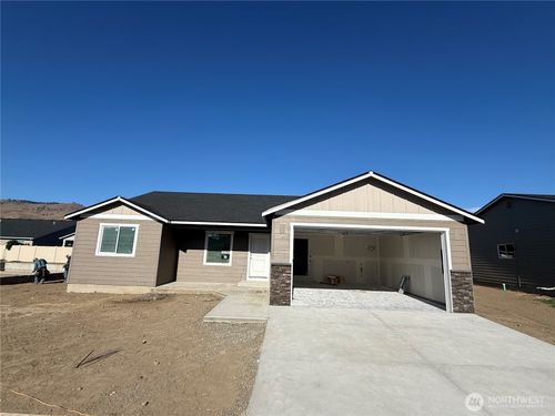 40 Salmon Dr, Wenatchee, WA, 98801-8504 | Card Image