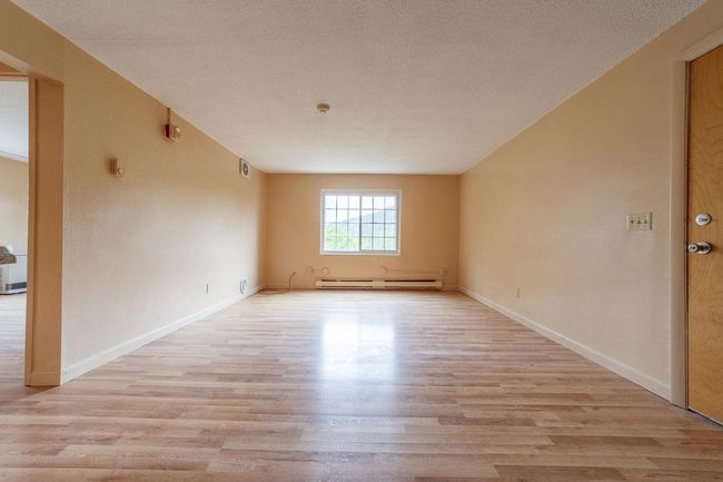 APT-4 - 30 Beech St, Condo with 2 bedrooms, 1 bathrooms and null parking in Bristol NH | Image 12