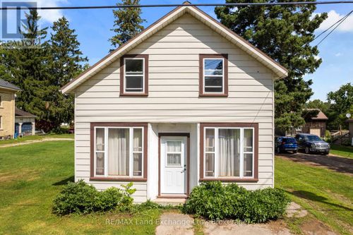 16 Concession Rd 6, Chepstow, ON, N0G1K0 | Card Image