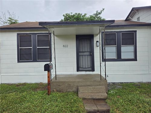 822 E Doddridge Ave, Kingsville, TX, 78363-5718 | Card Image