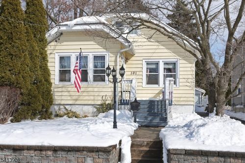 101 7th Ave, Hawthorne, NJ, 07506-1604 | Card Image