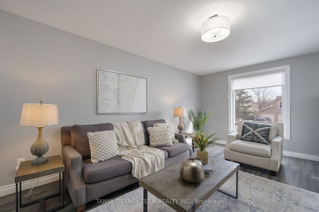 125 Guthrie Cres, House other with 3 bedrooms, 2 bathrooms and 4 parking in Whitby ON | Image 15