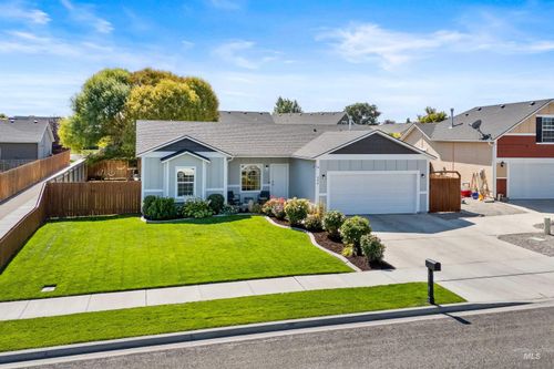 334 Pheasant Rd, Twin Falls, ID, 83301-8726 | Card Image