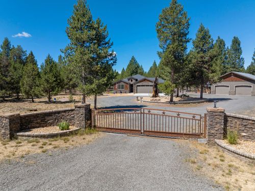 147522 Mabel Dr, La Pine, OR, 97739-8974 | Card Image