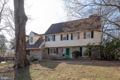 718 S Waterloo Rd, Devon, PA, 19333-1829 | Card Image