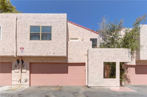 3378 Milenko Dr, Las Vegas, NV, 89121-5135 | Card Image