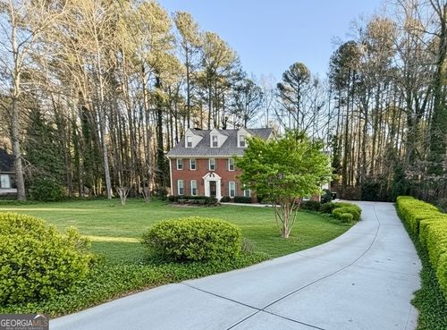 355 Dix Lee On Dr, Fayetteville, GA, 30214-3011 | Card Image