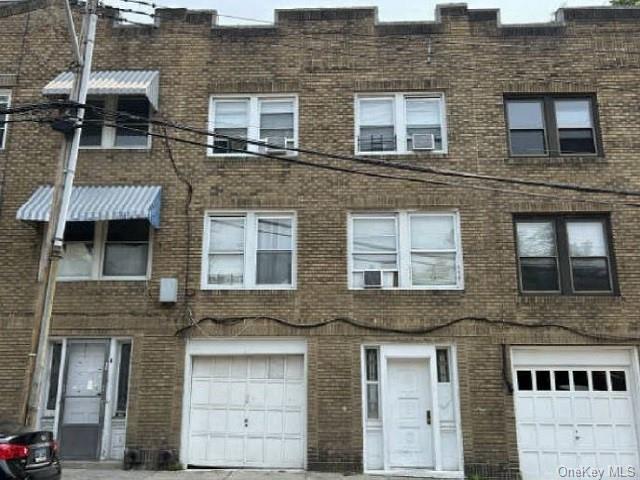 Woodworth Ave, Yonkers, NY 10701