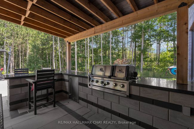 105 Mennill Dr, House other with 4 bedrooms, 4 bathrooms and 9 parking in Minesing ON | Image 35