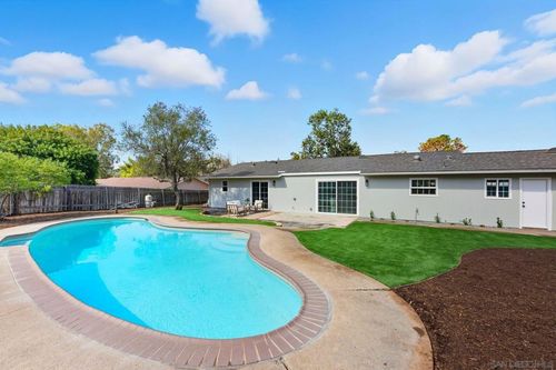 2118 Toca Ln, Ramona, CA, 92065-3628 | Card Image