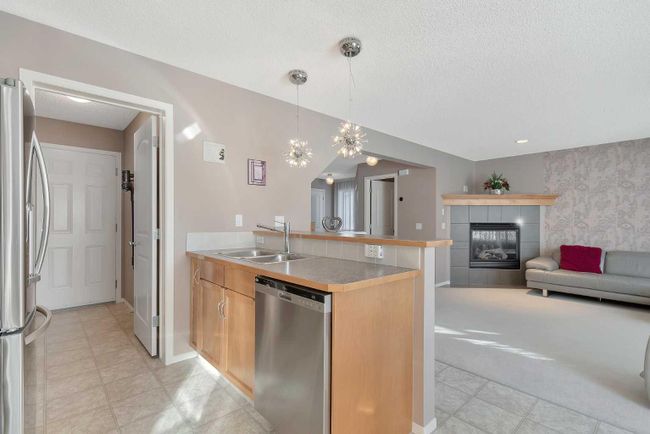 251 Copperfield Green Se, Home with 3 bedrooms, 2 bathrooms and 4 parking in Calgary AB | Image 12