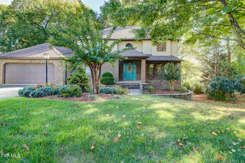 3326 Bondwood Cir, Johnson City, TN, 37604-8907 | Card Image
