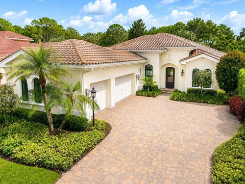 7908 Matera Ct, LAKEWOOD RANCH, FL, 34202-2157 | Card Image