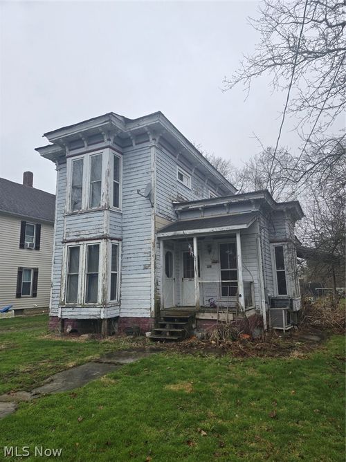 124 Hickory St, Andover, OH, 44003-9498 | Card Image