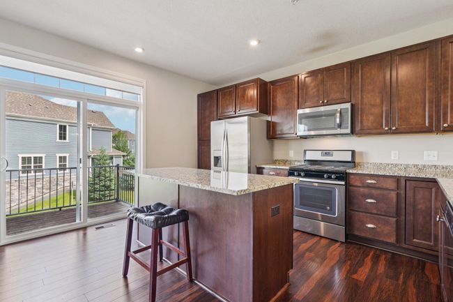 16-web-or-mls-- 8169 Central Park Way-1806-012.jpg | Image 16