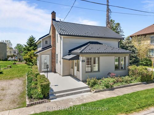 137 Fried St, Dashwood, ON, N0M1N0 | Card Image