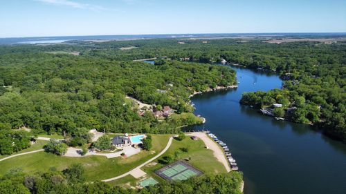 519 Lake Thunderbird Dr, Putnam, IL, 61560-9524 | Card Image