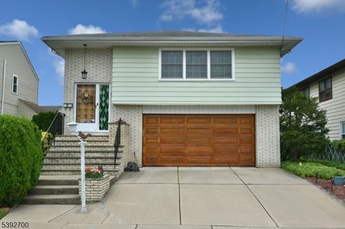 252 Paterson Ave, Lodi, NJ, 07644-3123 | Card Image