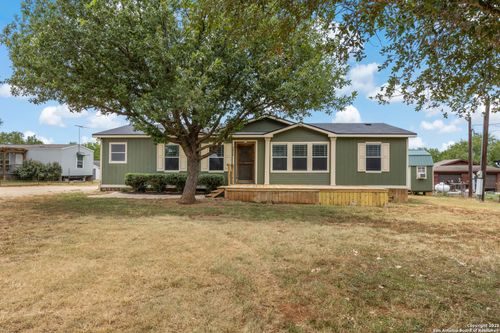 3079 Rakowitz Rd, Adkins, TX, 78101-9733 | Card Image