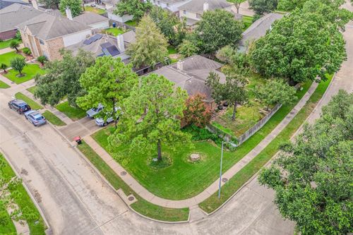 19402 Bear Meadow Ln, Katy, TX, 77449-5576 | Card Image