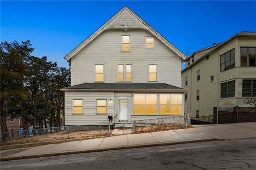 526 Bernon St, Woonsocket, RI, 02895-4649 | Card Image