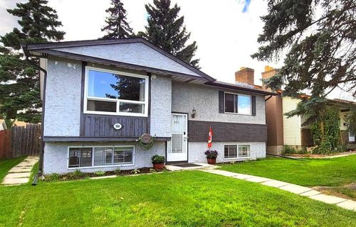 884 Rundlecairn Way Ne, Calgary, AB, T1Y2R7 | Card Image