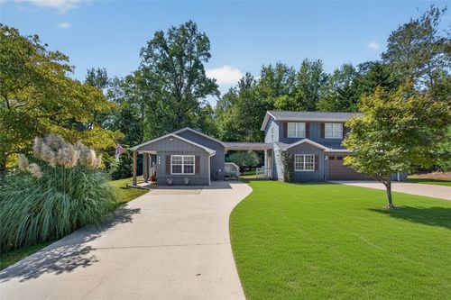 122 Player Ln, Westminster, SC, 29693-6438 | Card Image