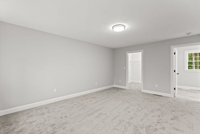 10 Leonard St, House other with 4 bedrooms, 3 bathrooms and 6 parking in Lakeville MA | Image 25