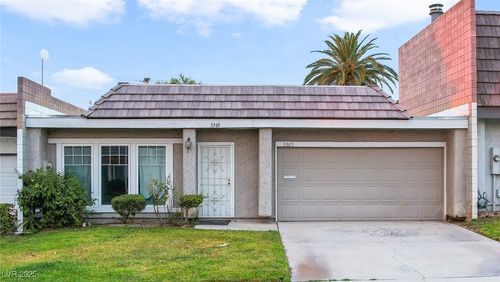 3365 Knollwood Ct, Las Vegas, NV, 89121-3731 | Card Image
