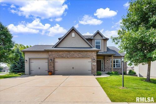 2802 W Arden Way, Dunlap, IL, 61525-7541 | Card Image