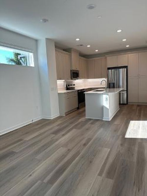 unit-5-9423 Sepulveda Blvd, North Hills, CA, 91343-2174 | Card Image