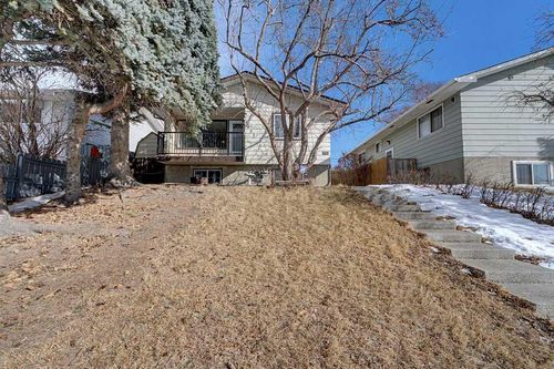 1607 Marlyn Way Ne, Calgary, AB, T2A3K8 | Card Image