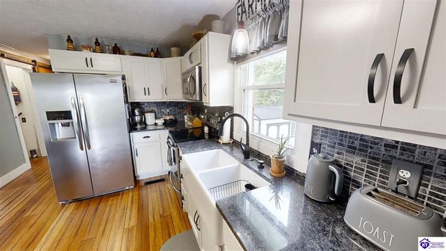 4964 Highway 566, House other with 3 bedrooms, 2 bathrooms and null parking in Magnolia KY | Image 17