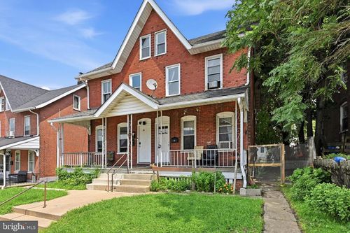 73 S 6th Ave, COATESVILLE, PA, 19320-3655 | Card Image
